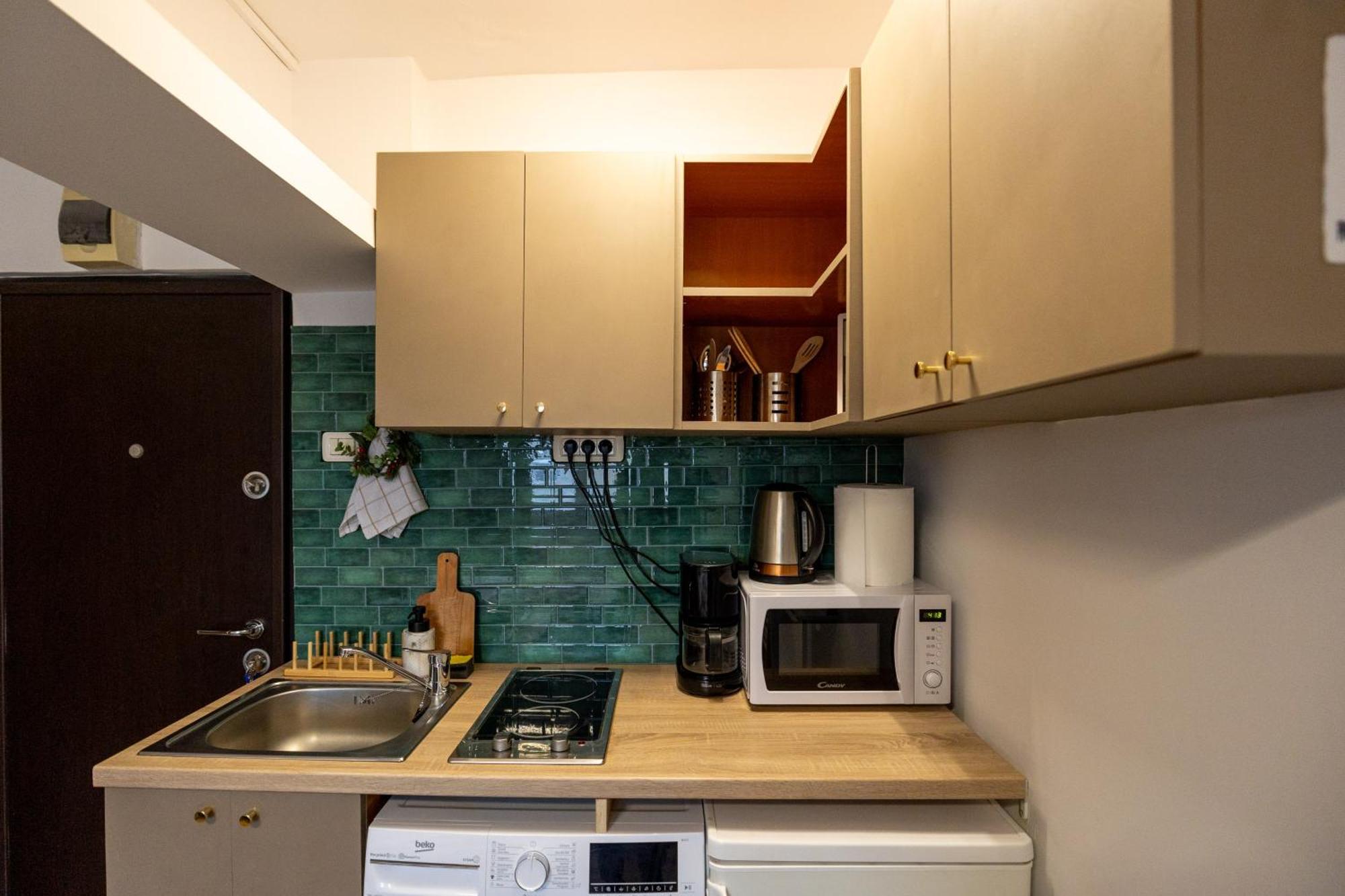 Cozy Studio Retreat - Quiet, Premium Stay Timisoara Exterior photo